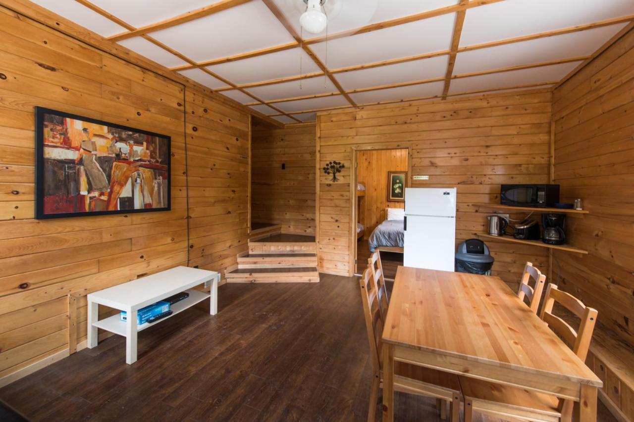 Madawaska Lodge-Cottage Eksteriør bilde