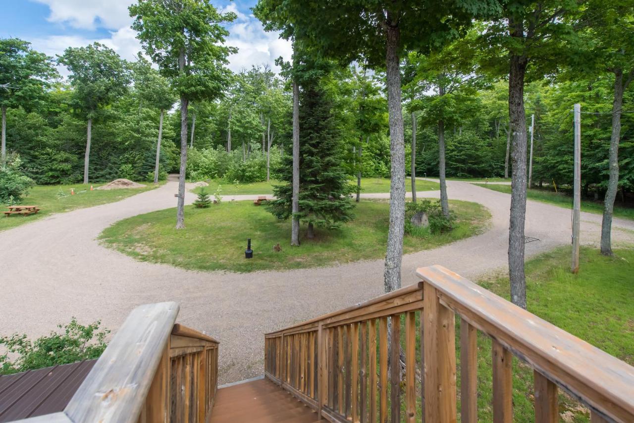 Madawaska Lodge-Cottage Eksteriør bilde