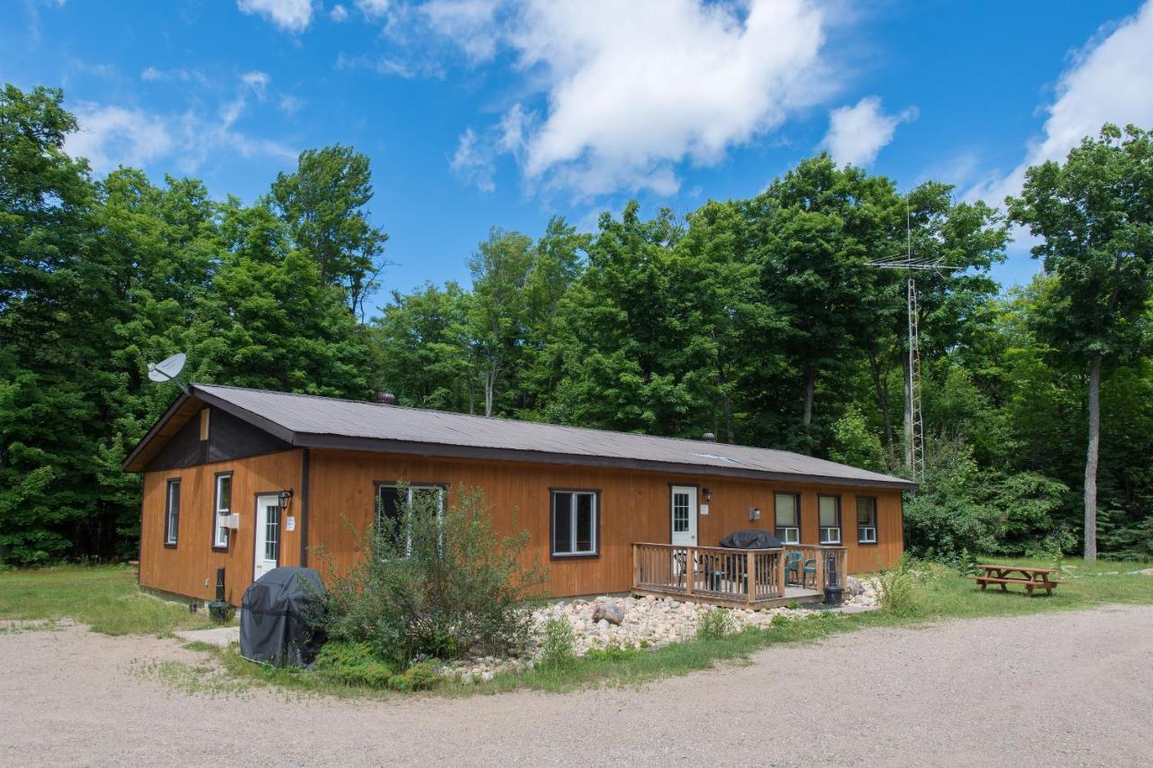 Madawaska Lodge-Cottage Eksteriør bilde