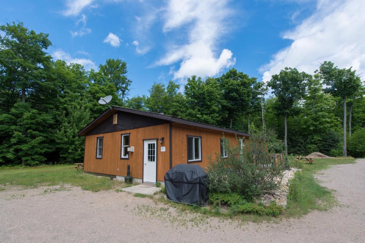 Madawaska Lodge-Cottage Eksteriør bilde