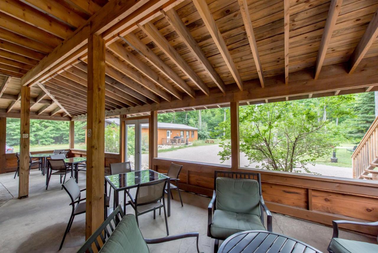 Madawaska Lodge-Cottage Eksteriør bilde
