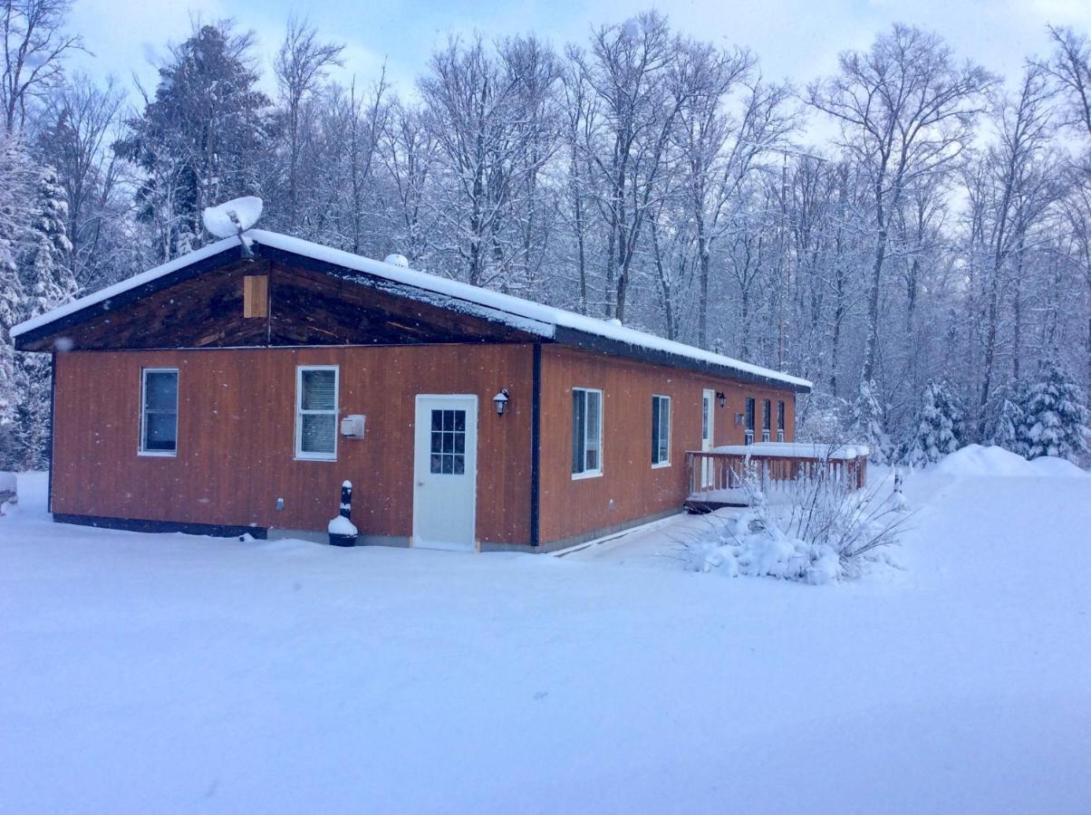 Madawaska Lodge-Cottage Eksteriør bilde