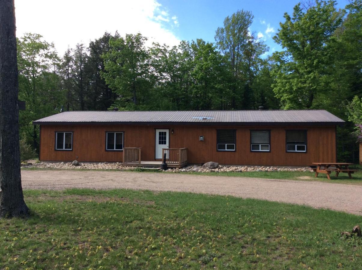 Madawaska Lodge-Cottage Eksteriør bilde
